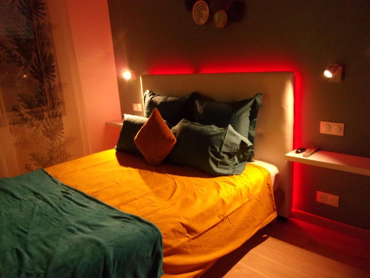 Le Bourget - Suite Romantique Нарбон Екстериор снимка