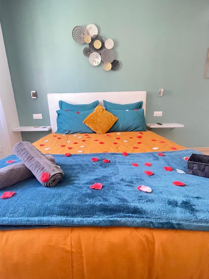 Le Bourget - Suite Romantique Нарбон Екстериор снимка